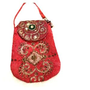 WORLD FINDS  handmade mini pouch FAIR TRADE